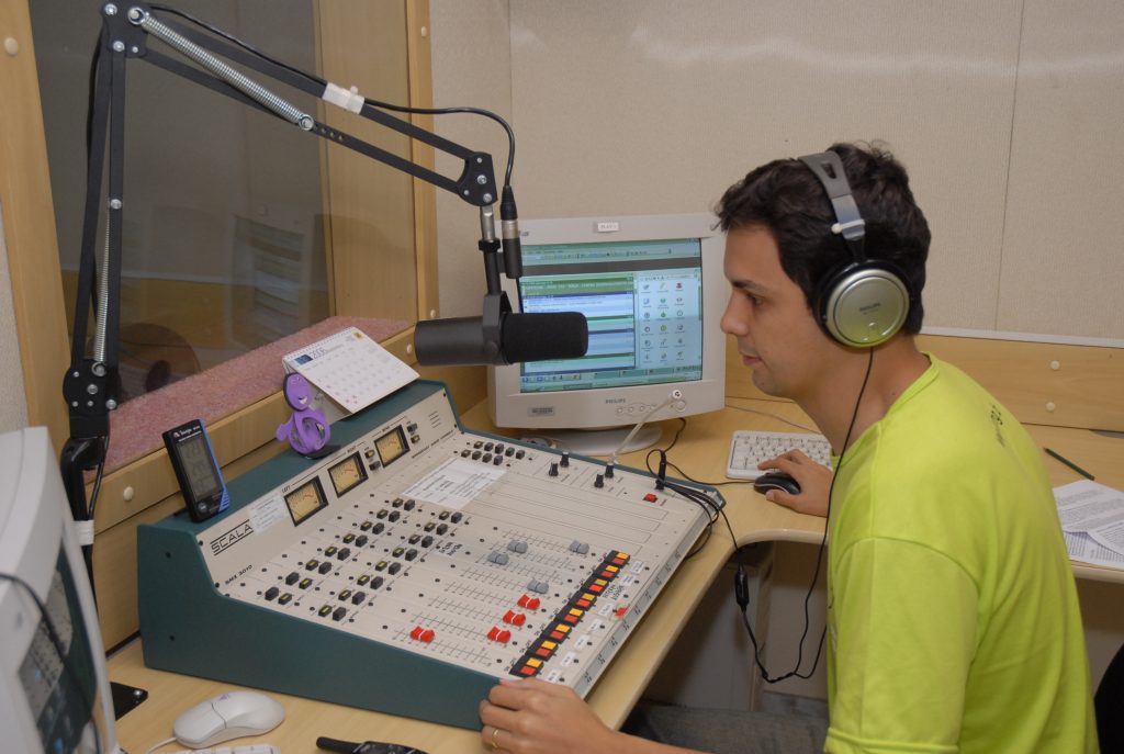Rádio UFMG Educativa, 02/12/206. Fonte: Acervo Fundep